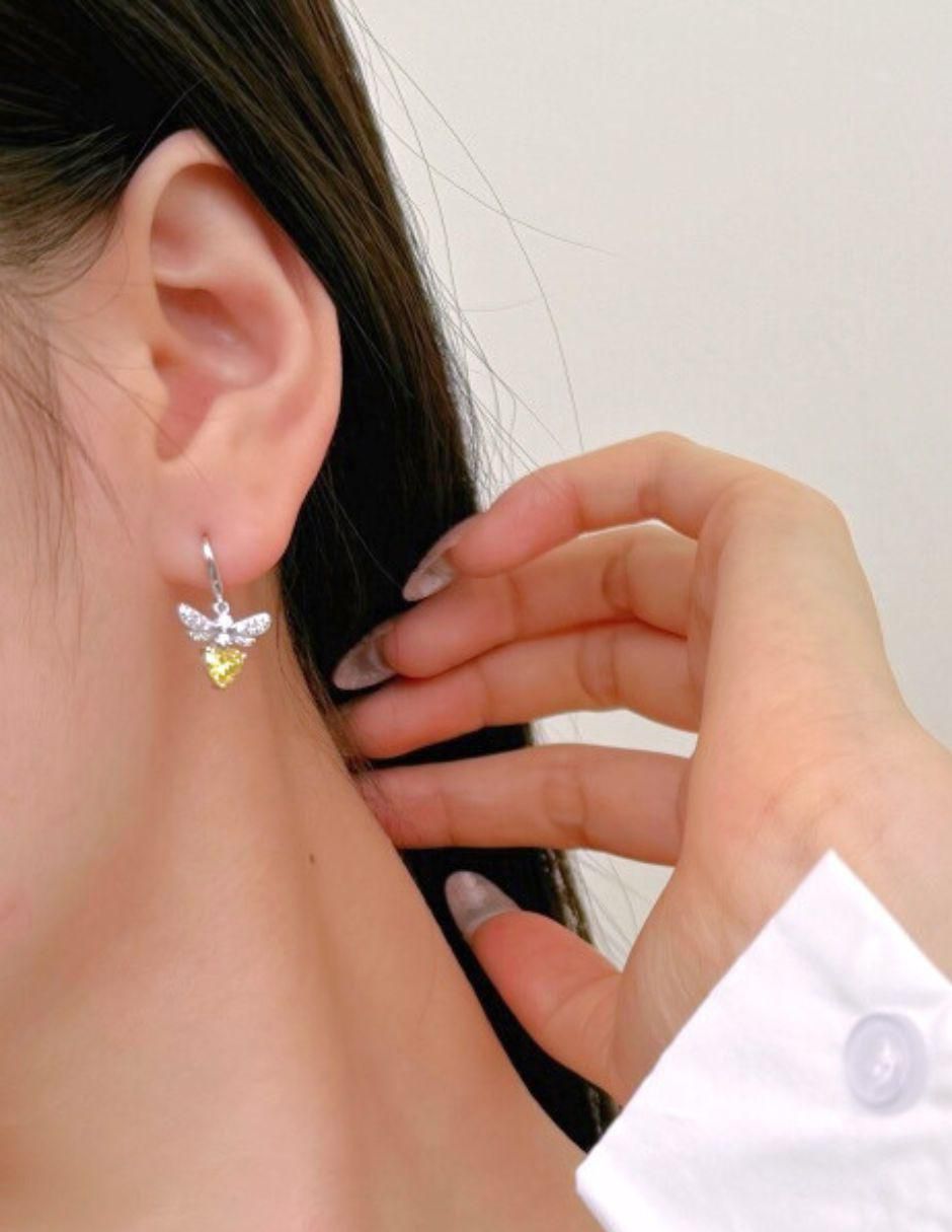 Aretes de abeja de plata P 925 con acabado baño de rodio 7