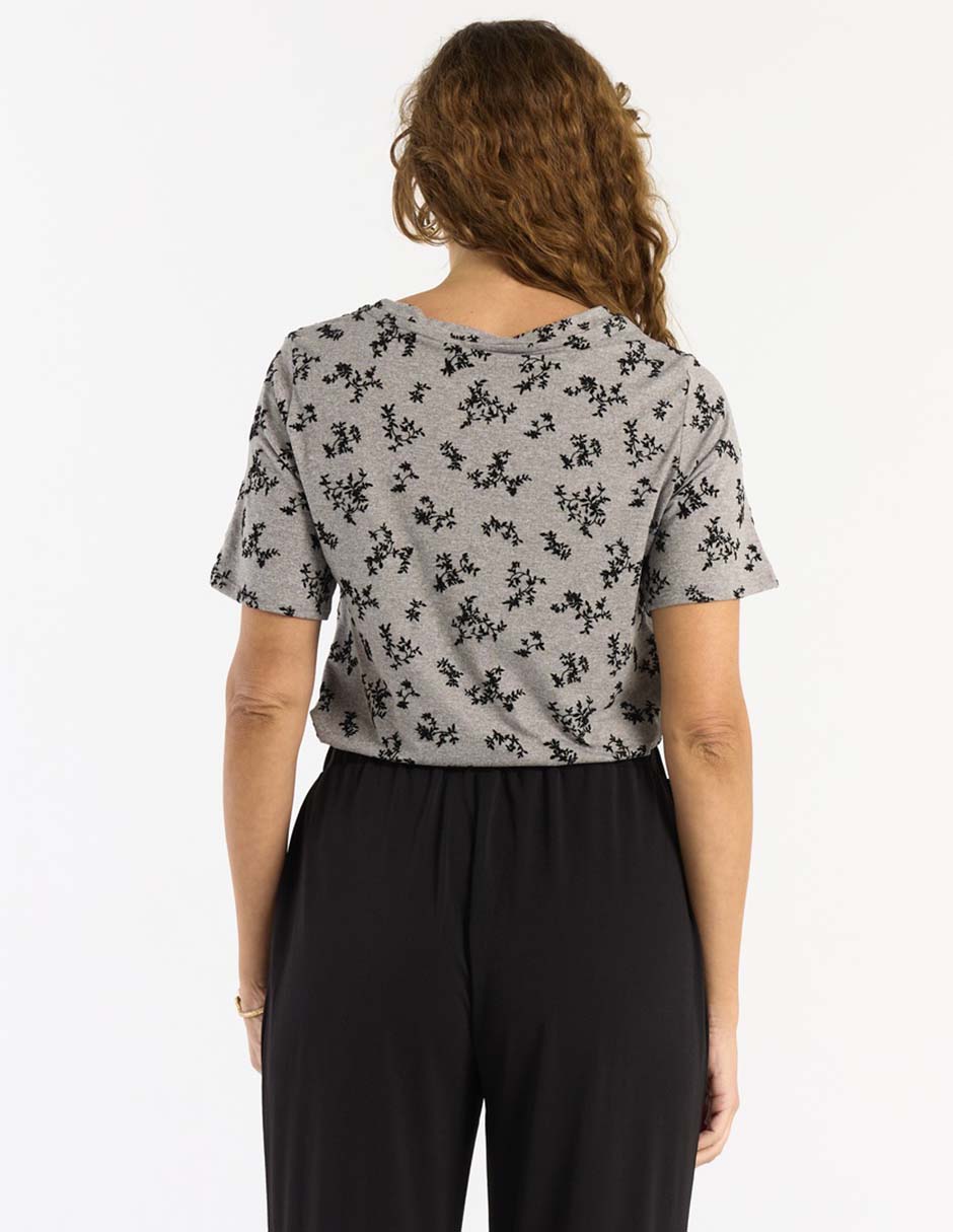 Playera manga corta cuello redondo para mujer 6