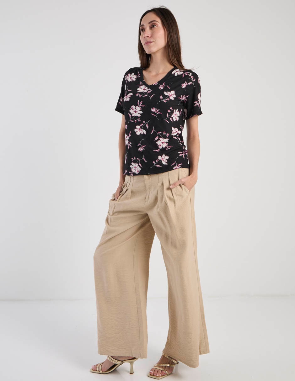 Playera manga corta cuello V para mujer 8