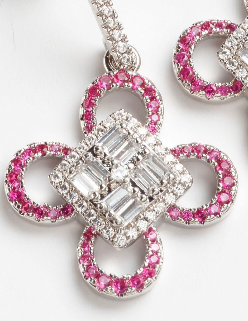 Aretes de flor con acabado baño de rodio 4
