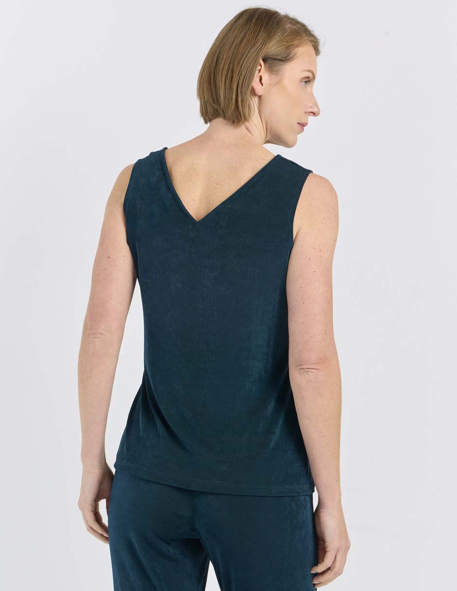 Top cuello redondo escote medio tirante ancho