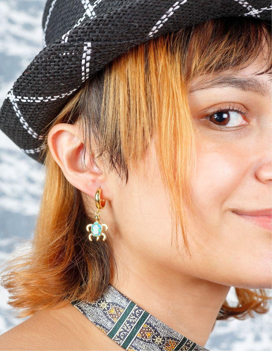 Aretes de aro con acabado baño de oro 18 K 5