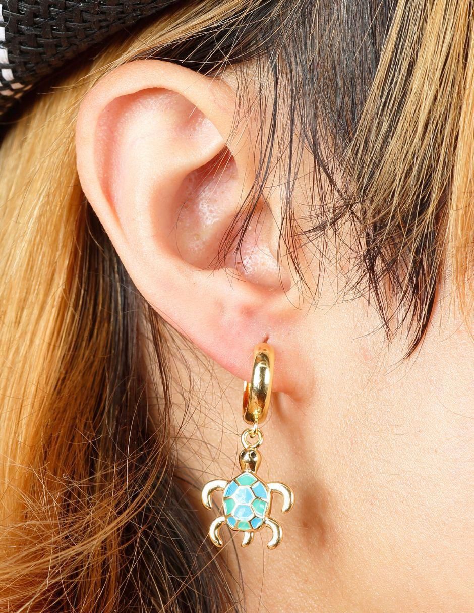 Aretes de aro con acabado baño de oro 18 K 6
