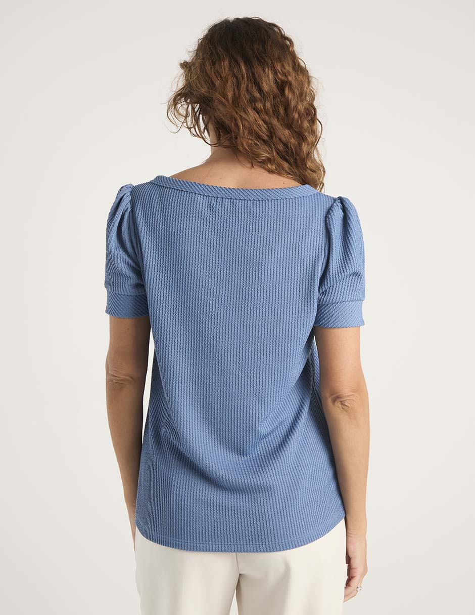 Playera manga corta cuello V para mujer 11