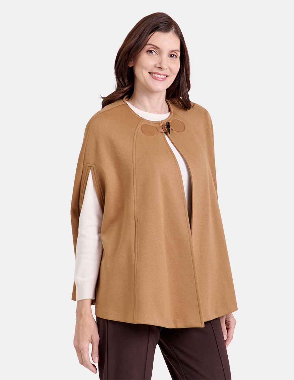 Capa para mujer