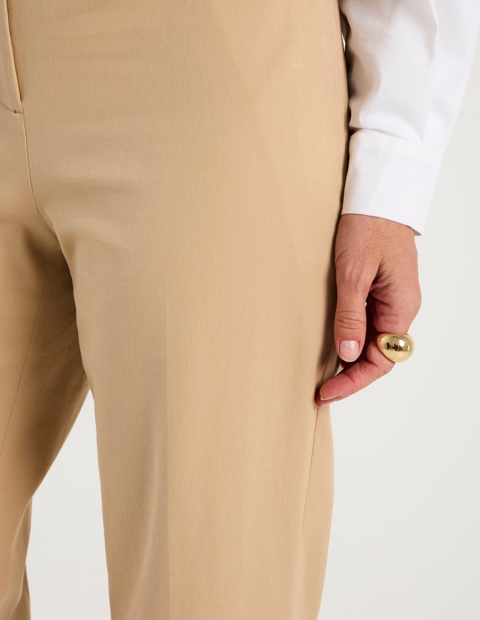 Pantalón capri regular para mujer 10