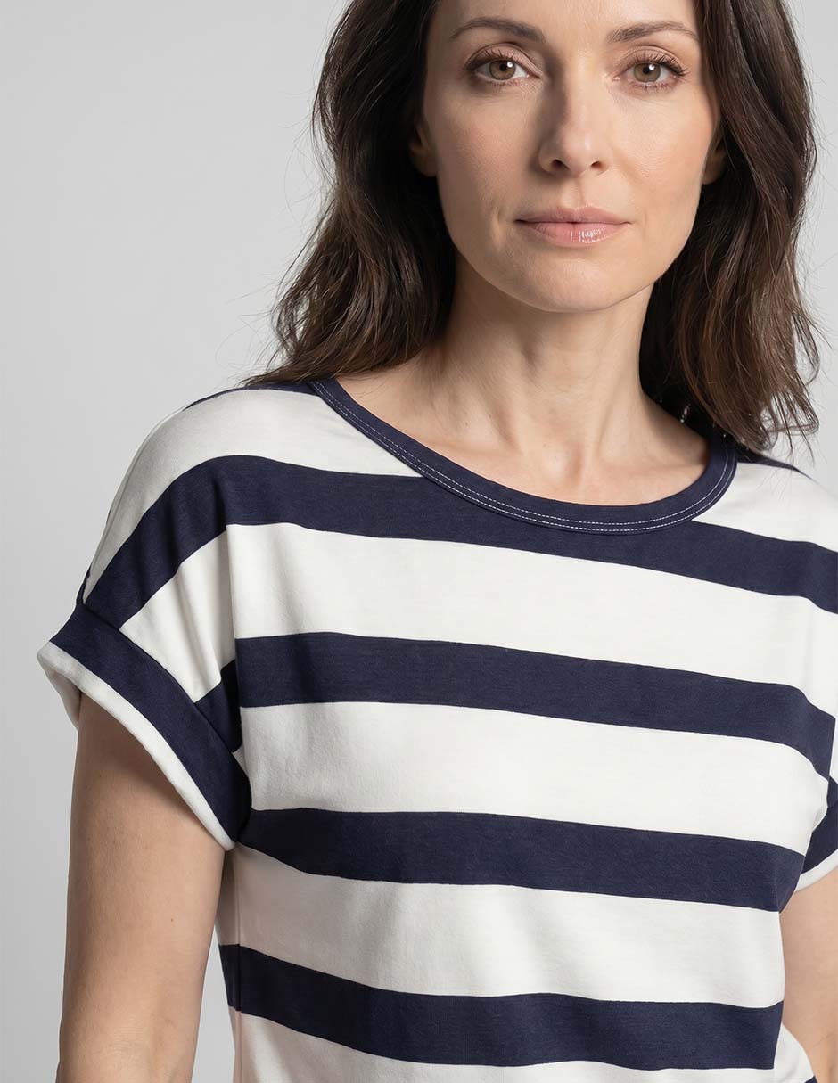 Playera manga corta cuello redondo mujer 2