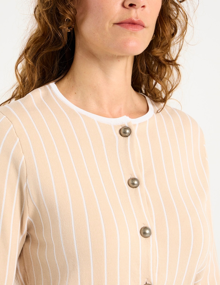 Suéter cuello con botón para mujer 9