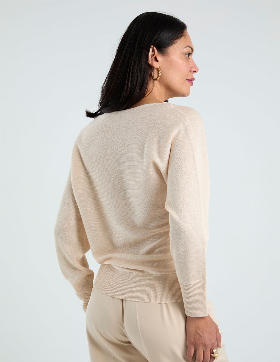 Suéter cuello ojal para mujer 11