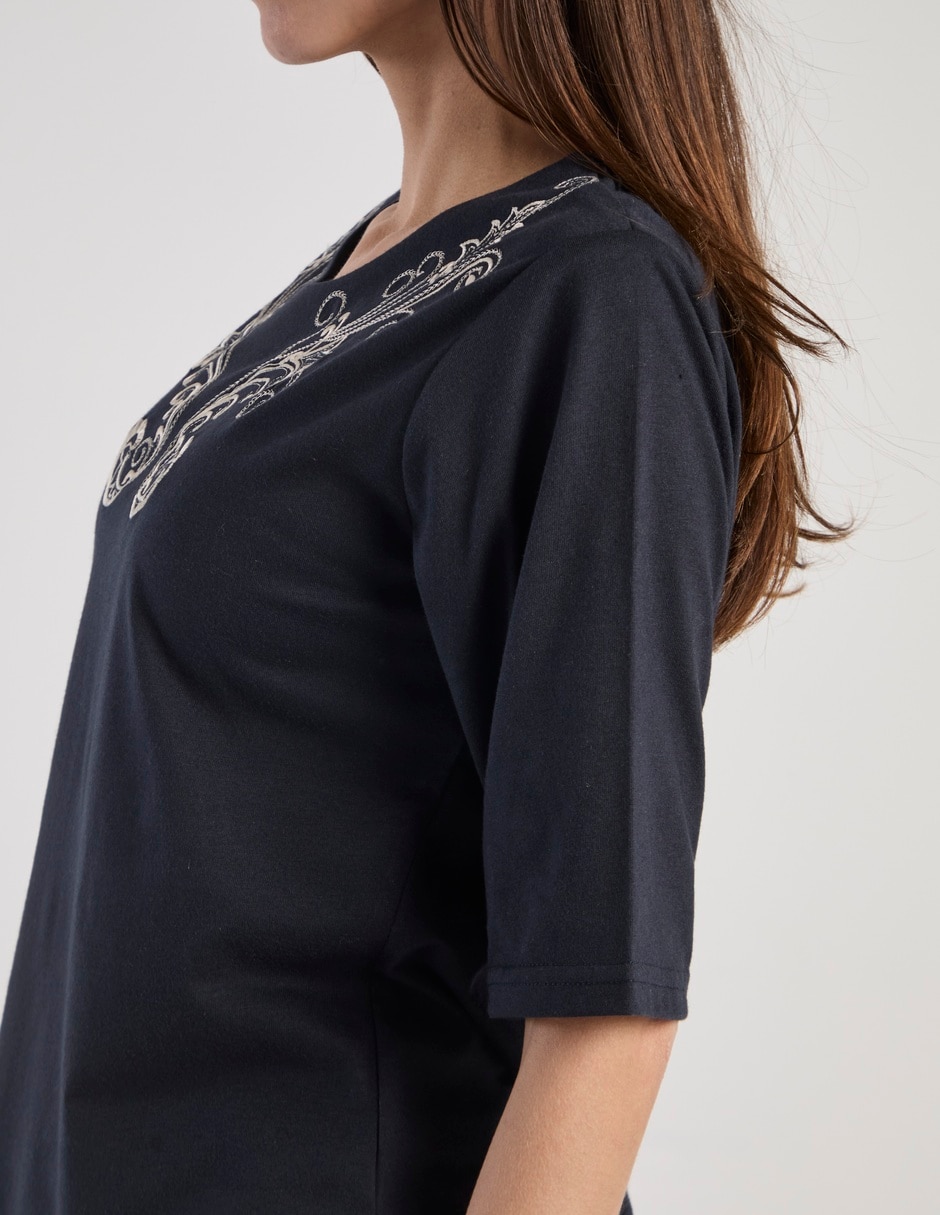 Blusa manga 3/4 cuello redondo para mujer 10