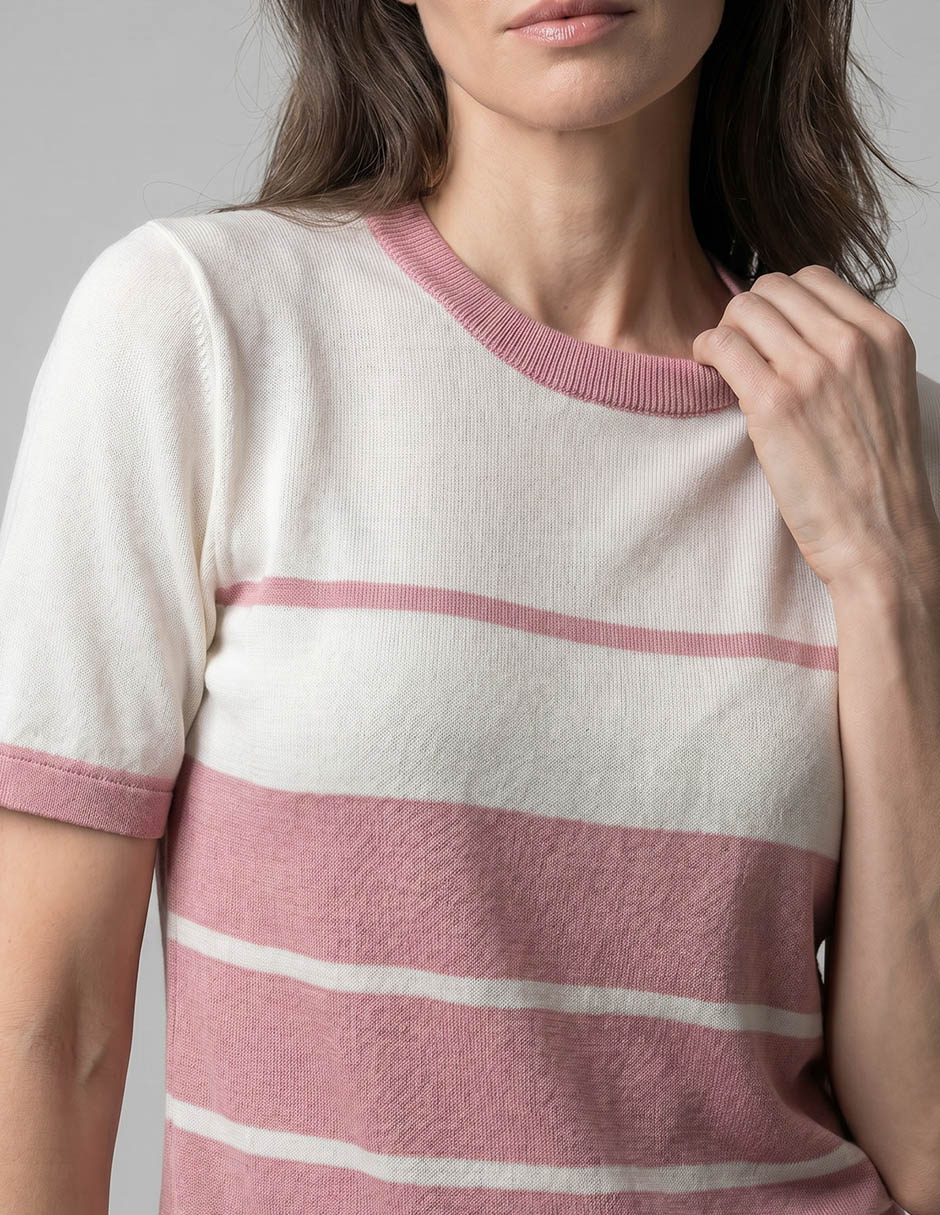 Playera manga corta cuello V para mujer 3
