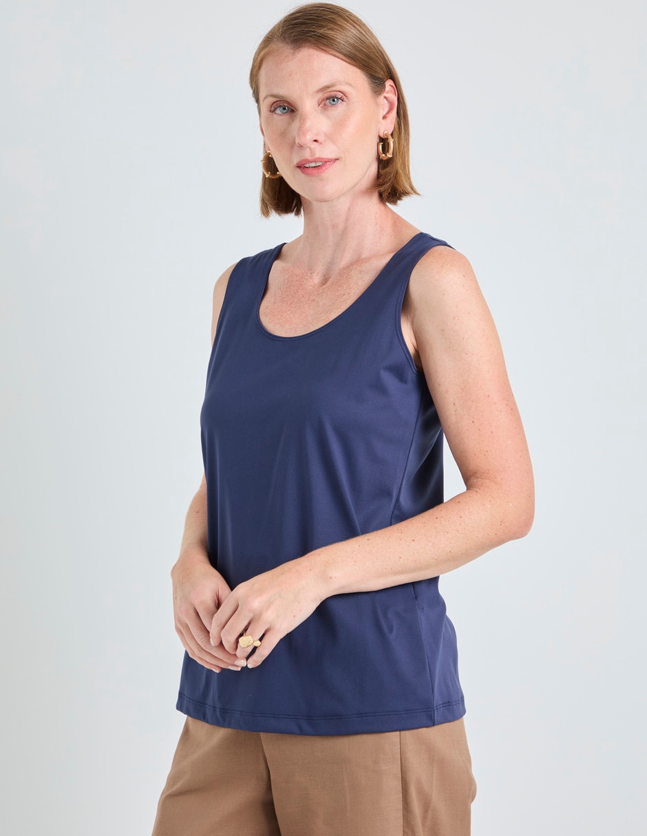 Top cuello redondo escote medio tirante ancho 3