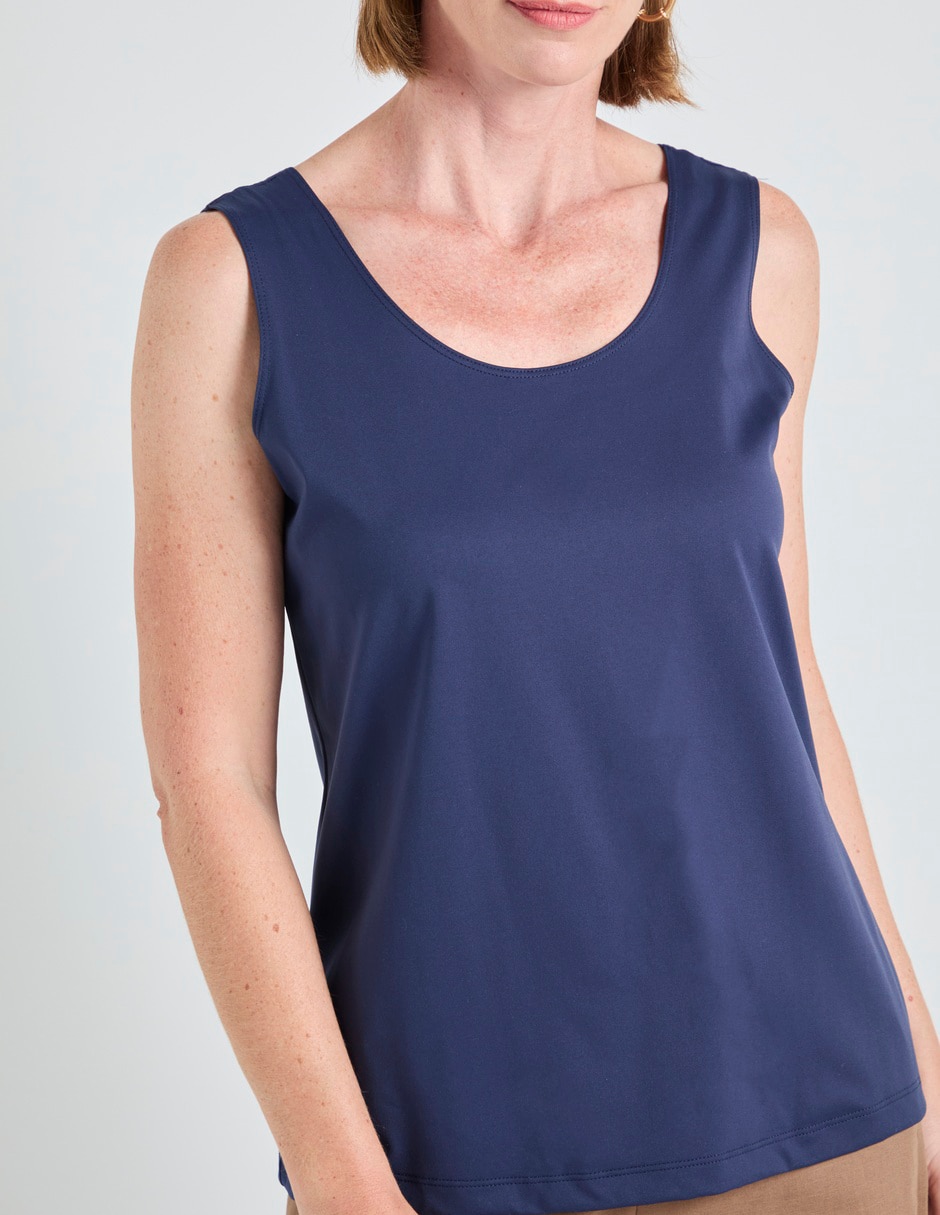 Top cuello redondo escote medio tirante ancho 6