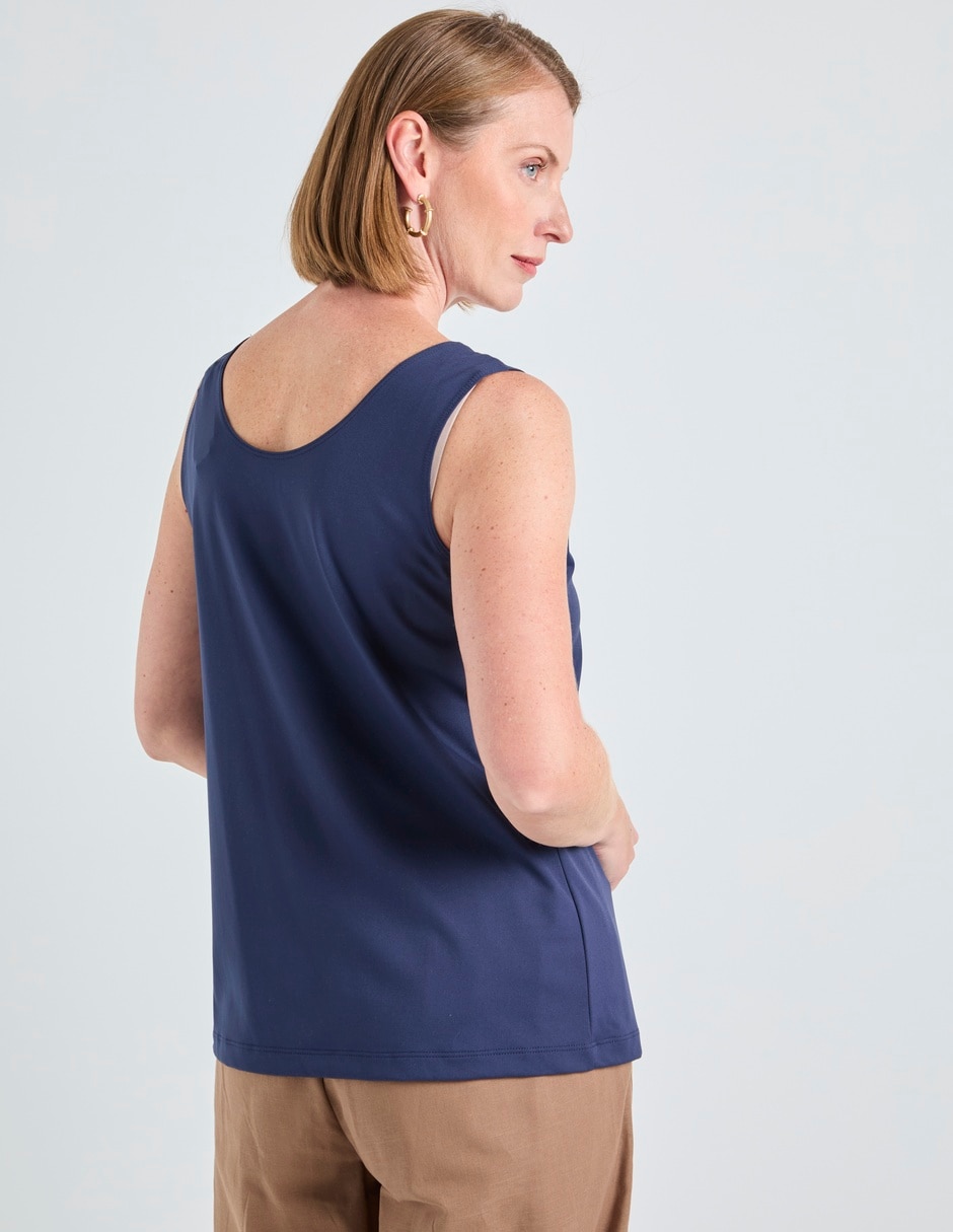 Top cuello redondo escote medio tirante ancho 10