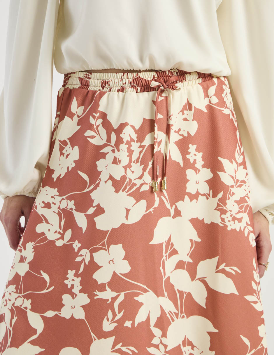 Falda crop a la cintura