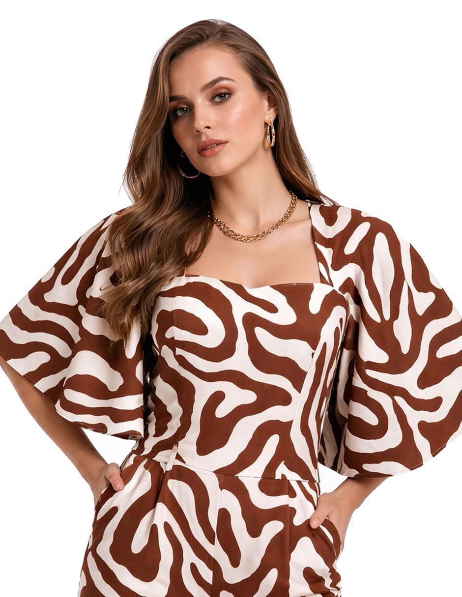 Top con escote medio tirante ajustable Top con escote medio tirante ajustable
