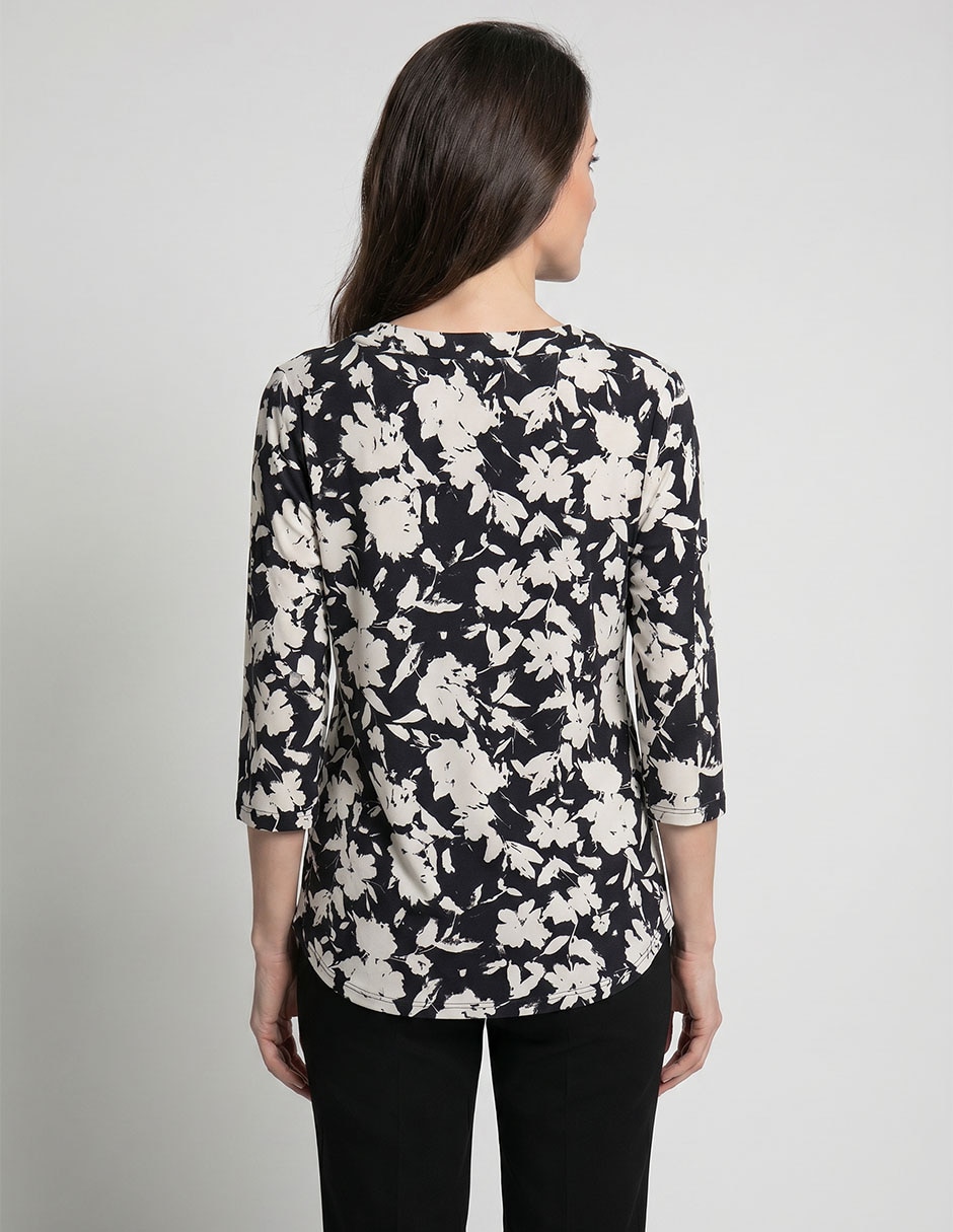 Playera manga 3/4 cuello V para mujer 2