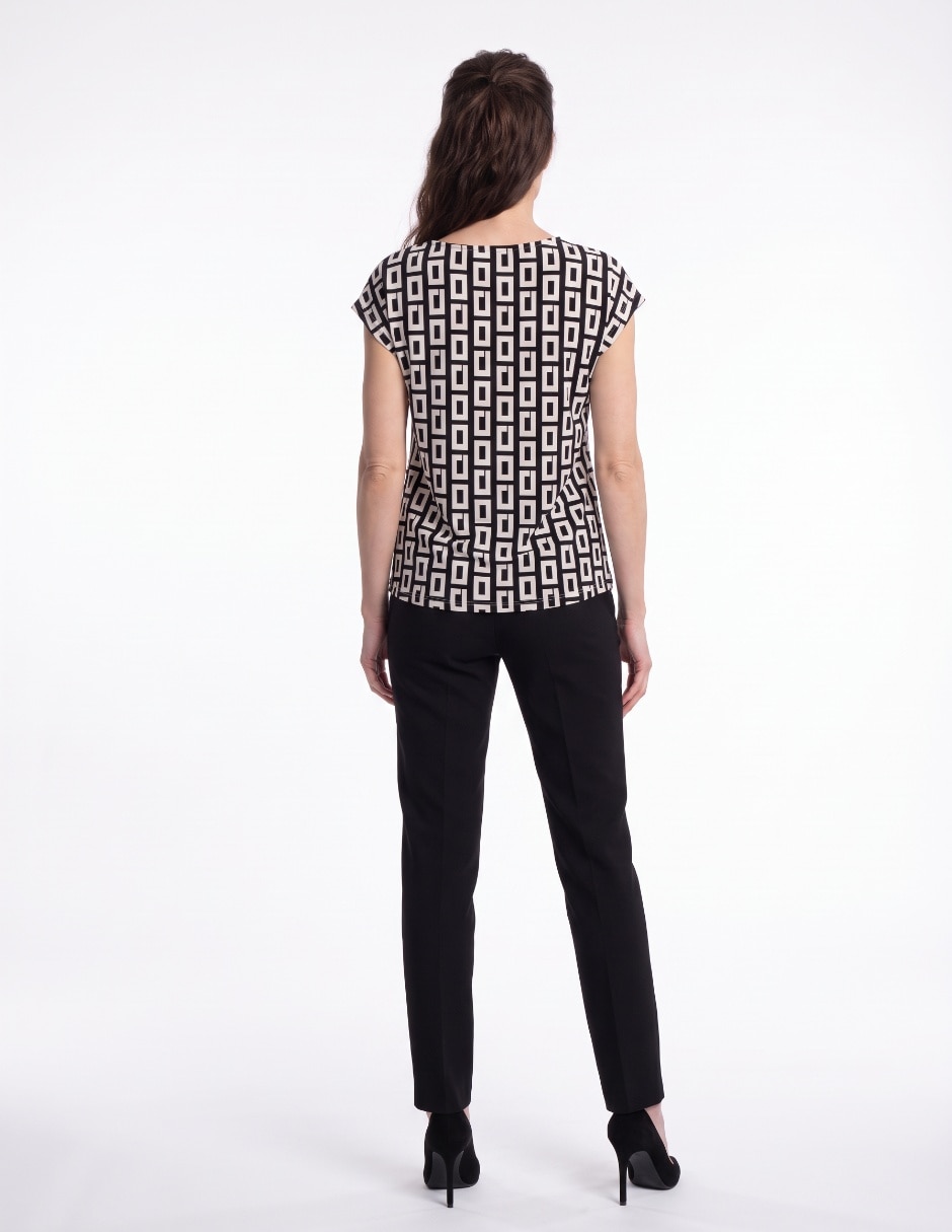 Playera manga corta cuello redondo para mujer 2