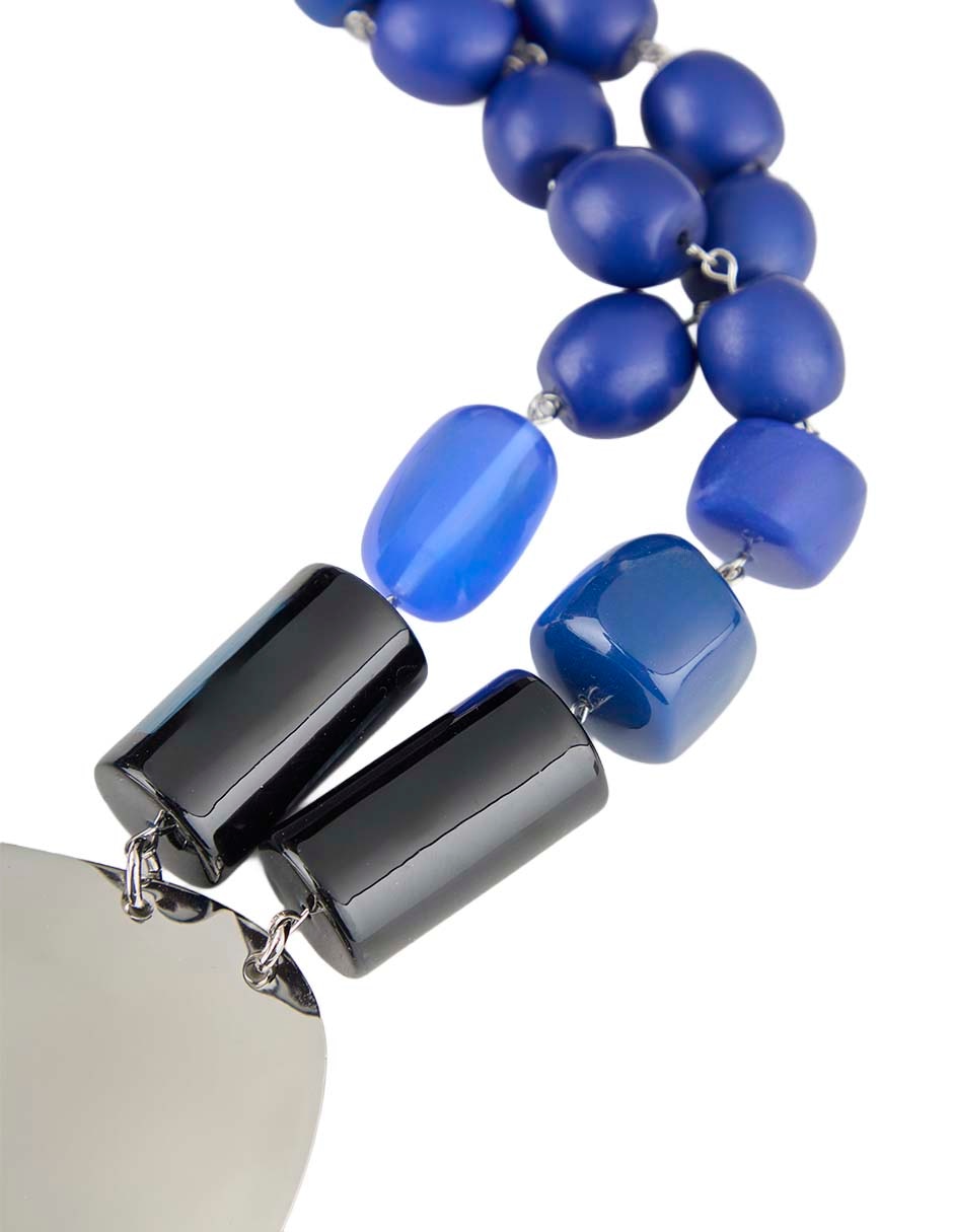 Collar 4