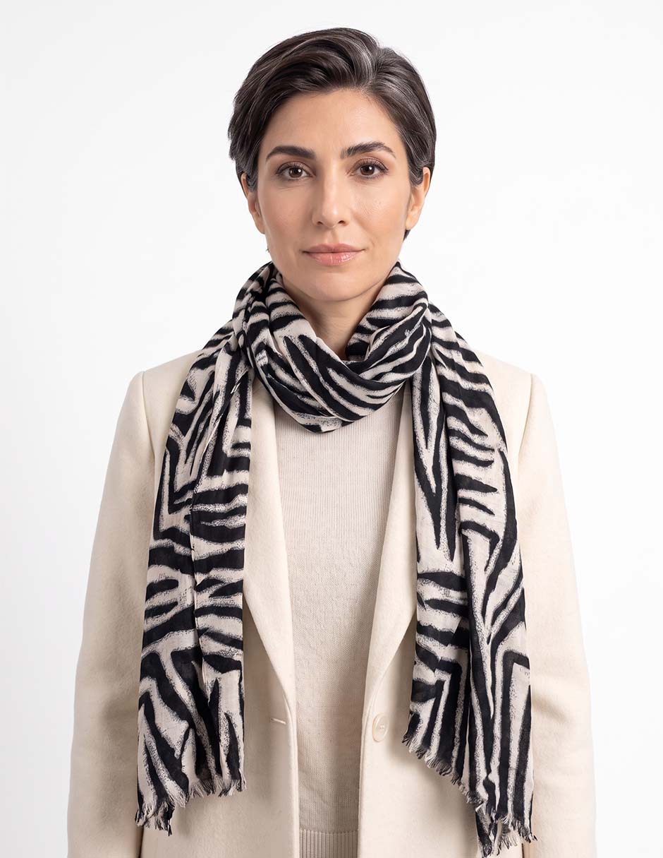 Pashmina con estampado animal print para mujer