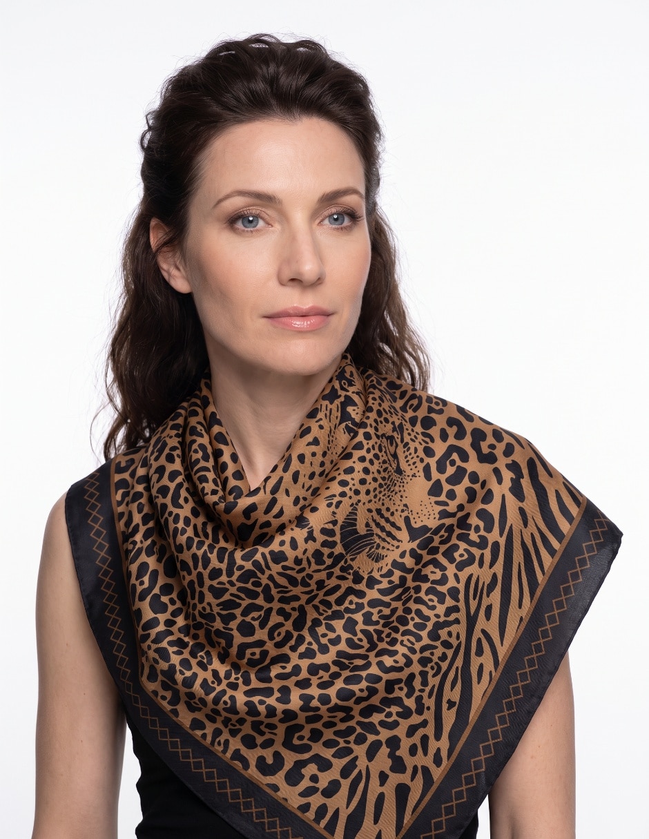 Pashmina con estampado animal print para mujer 3